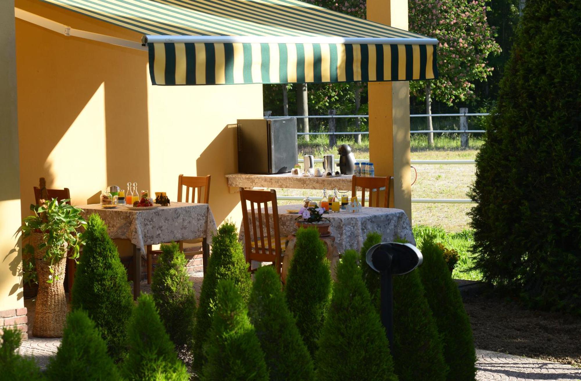 Hotel Pidkova Modena Exteriér fotografie